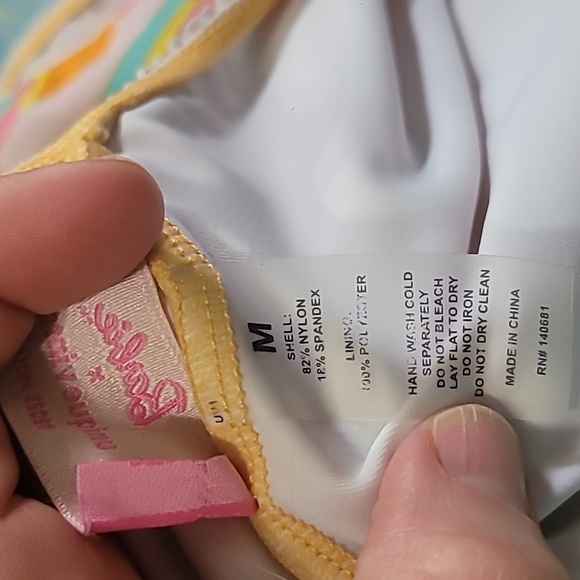 Barbie Unique Vintage One Piece Halter Swimsuit Vibrant Colorful Size Med - Picture 6 of 7